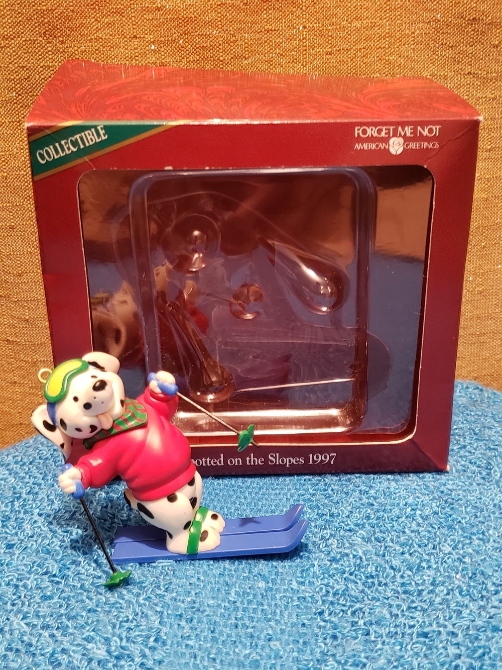 Vintage Dog Skiing (1997 Collectible)